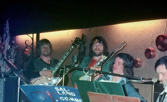 vlnr Johan Hofman, Herman Gazan, Kappie en Gerrit Tuitert (1976) Salland Combo